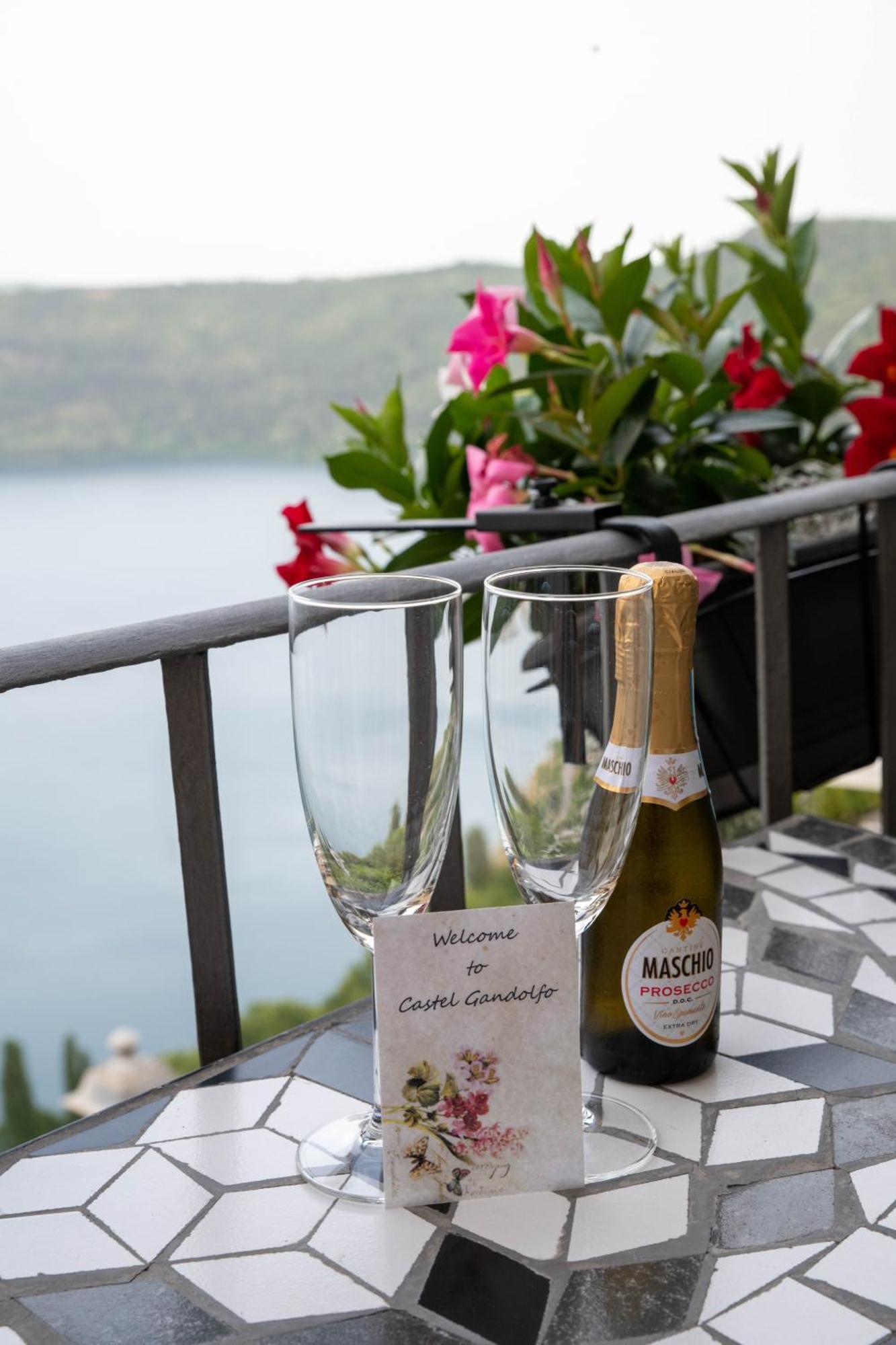 B&B Carpe Diem Vista Lago Castel Gandolfo Exterior foto